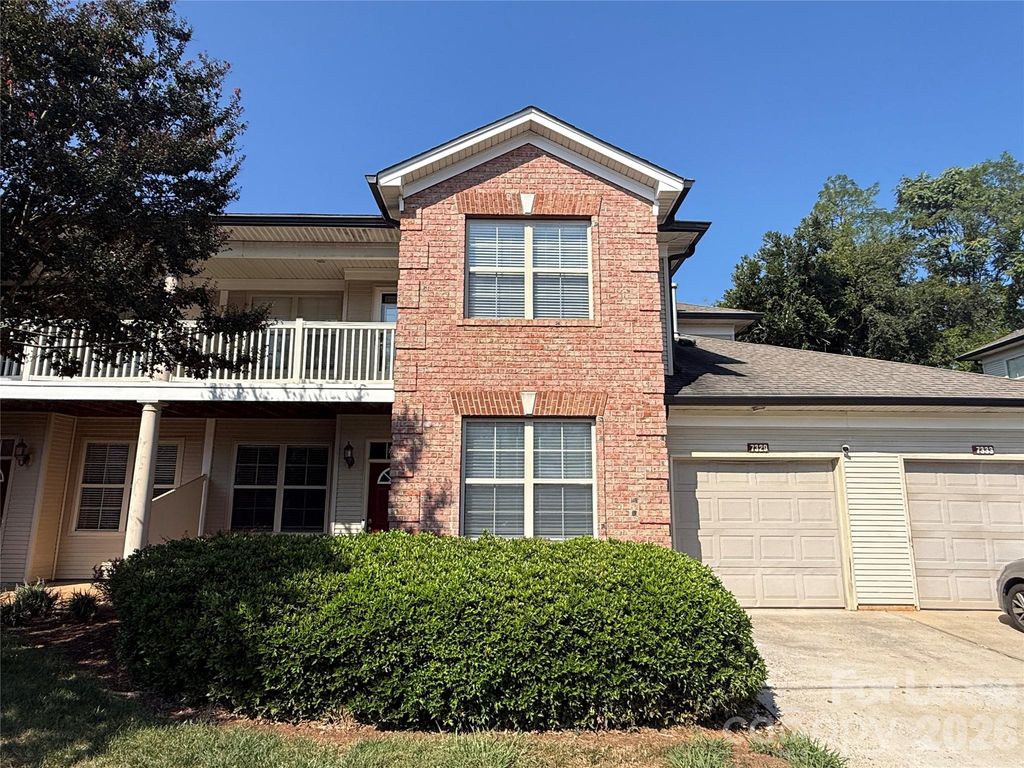 7333 Michaels Landing Drive, Charlotte, NC 28262
