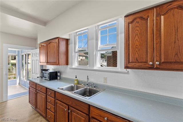 1111 Indiana Street, Martins Ferry, OH 43935