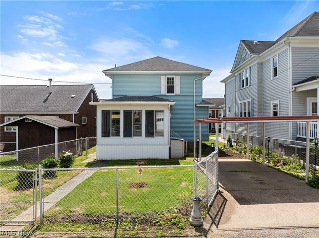 1111 Indiana Street, Martins Ferry, OH 43935