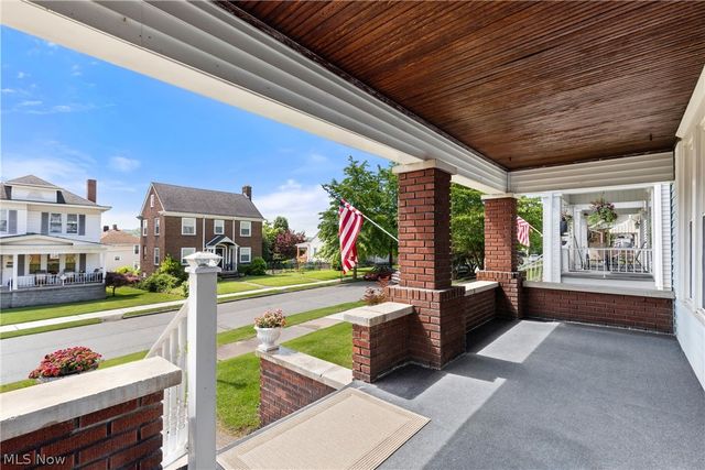 1111 Indiana Street, Martins Ferry, OH 43935
