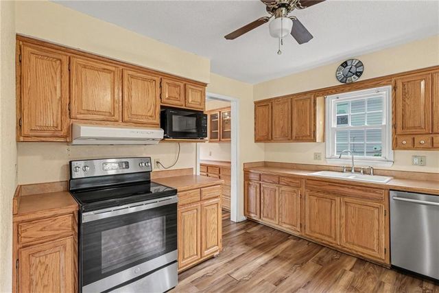 419 Gordon Drive, Liberty, MO 64068