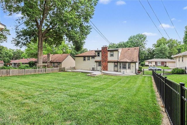 419 Gordon Drive, Liberty, MO 64068