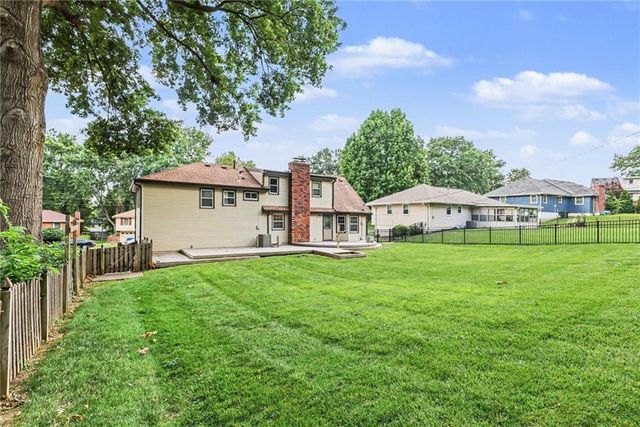 419 Gordon Drive, Liberty, MO 64068