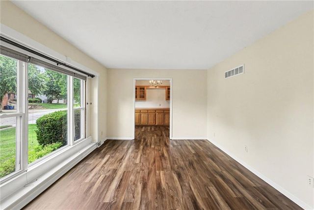 419 Gordon Drive, Liberty, MO 64068