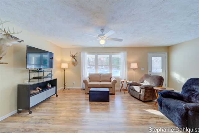 3619 Ewing Road, Twin Lake, MI 49457