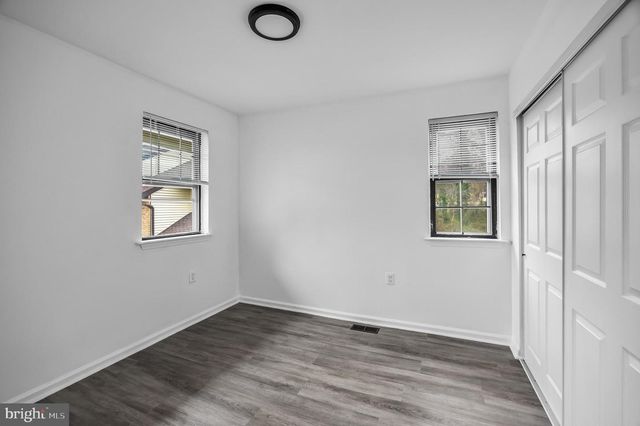 34 LAFAYETTE LN, Cherry Hill, NJ 08003