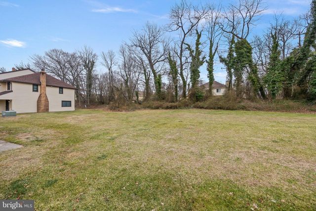 34 LAFAYETTE LN, Cherry Hill, NJ 08003