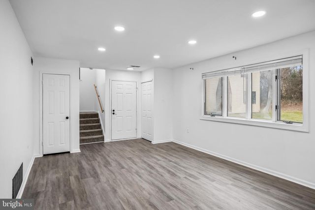 34 LAFAYETTE LN, Cherry Hill, NJ 08003