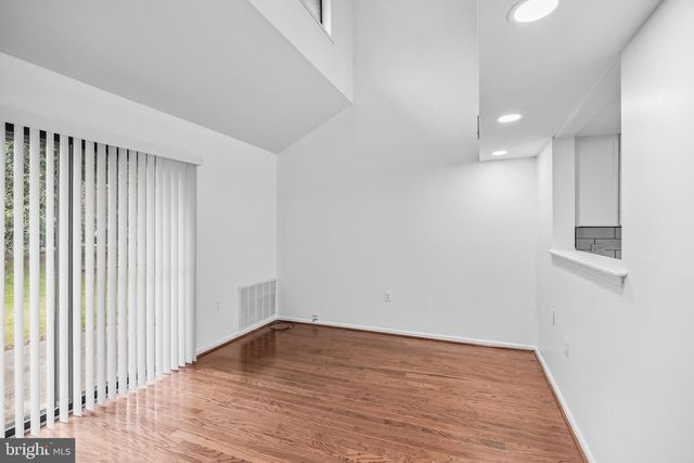 34 LAFAYETTE LN, Cherry Hill, NJ 08003