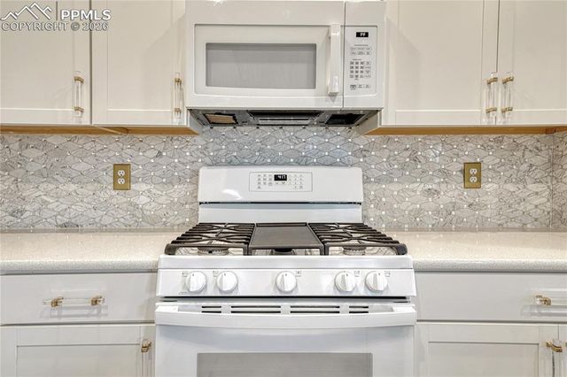 16363 Rustlers Range Point, Monument, CO 80132