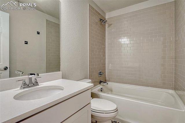 16363 Rustlers Range Point, Monument, CO 80132