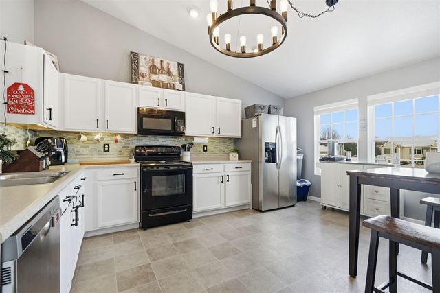 5278 Fieldstone Meadow Drive, Cedar Springs, MI 49319