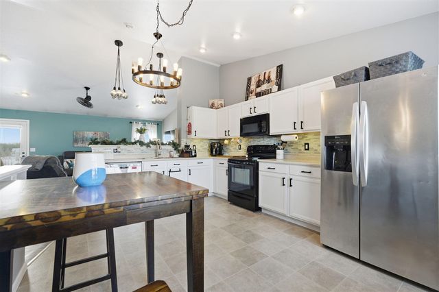 5278 Fieldstone Meadow Drive, Cedar Springs, MI 49319