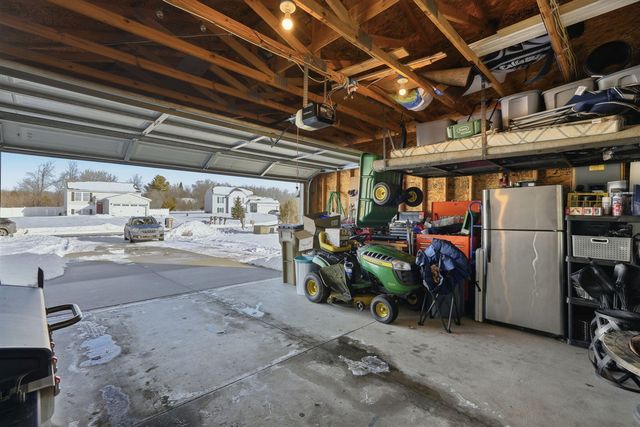 5278 Fieldstone Meadow Drive, Cedar Springs, MI 49319