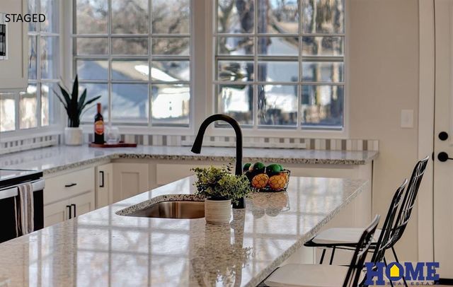 2626 S 15th Street, Lincoln, NE 68502