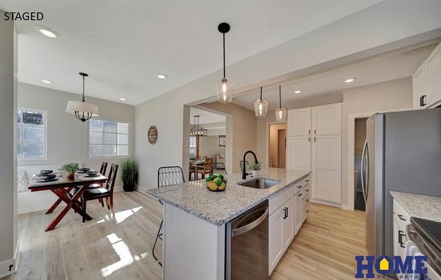 2626 S 15th Street, Lincoln, NE 68502