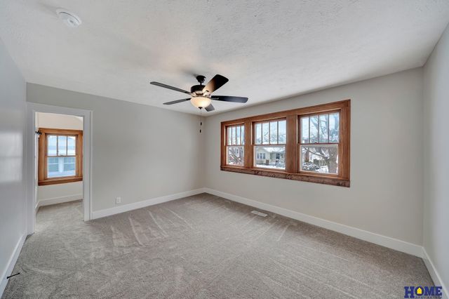 2626 S 15th Street, Lincoln, NE 68502