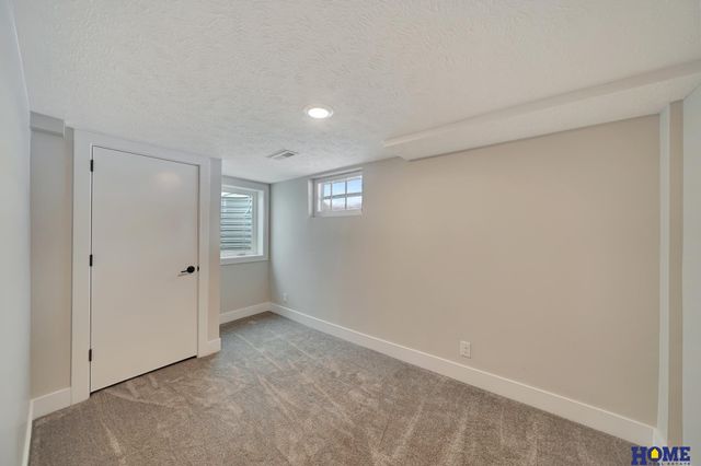 2626 S 15th Street, Lincoln, NE 68502