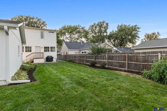 2626 S 15th Street, Lincoln, NE 68502