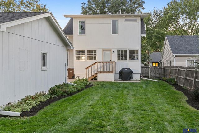 2626 S 15th Street, Lincoln, NE 68502