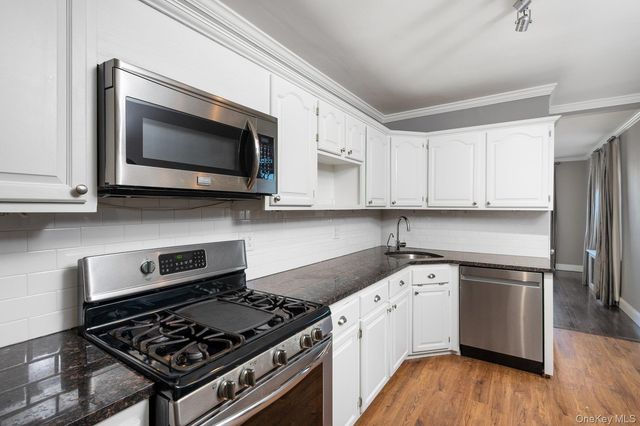 23-55 Bell Boulevard Boulevard 6C, Bayside, NY 11360