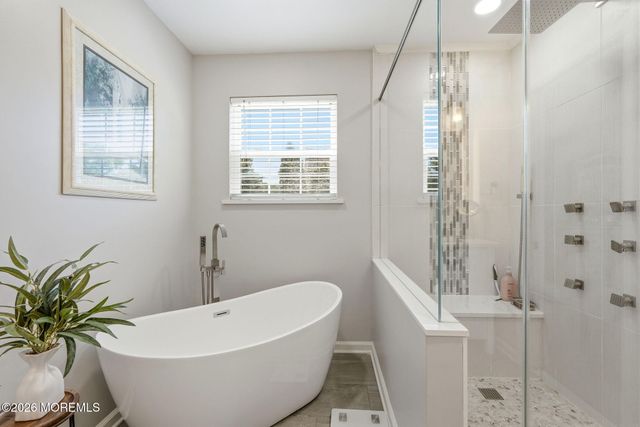 202 Veronica Court, Lanoka Harbor, NJ 08734
