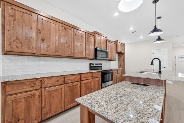 124 Countryside Way, Pocola, OK 74902