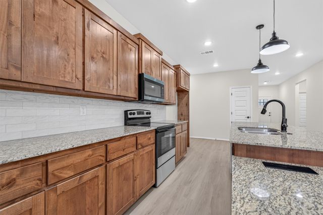 124 Countryside Way, Pocola, OK 74902