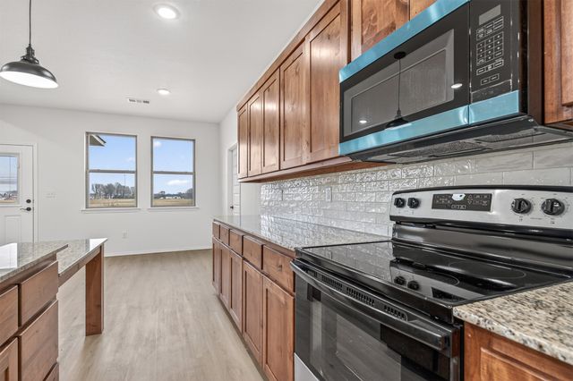 124 Countryside Way, Pocola, OK 74902