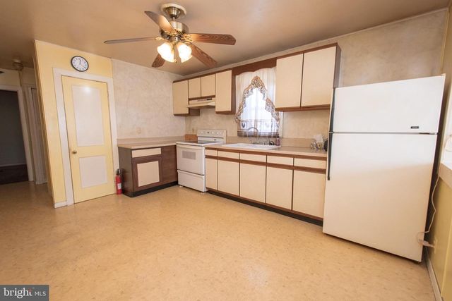 4022 W 7TH ST., Trainer, PA 19061