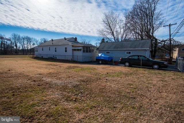 4022 W 7TH ST., Trainer, PA 19061