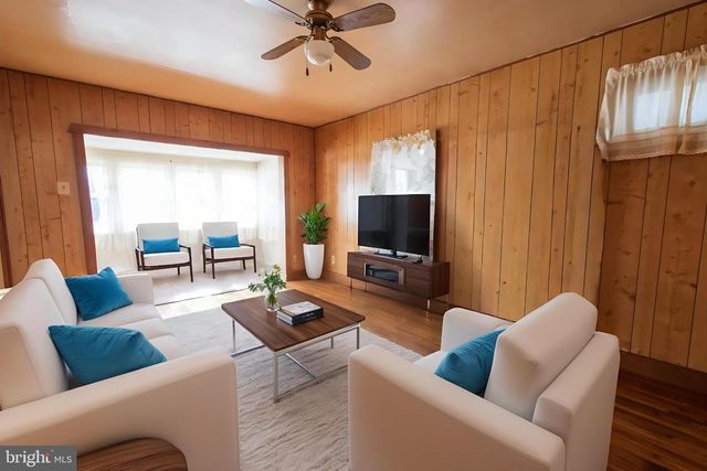 4022 W 7TH ST., Trainer, PA 19061