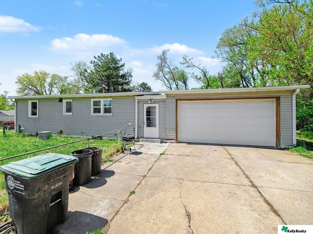 4652 Redick Avenue, Omaha, NE 68152
