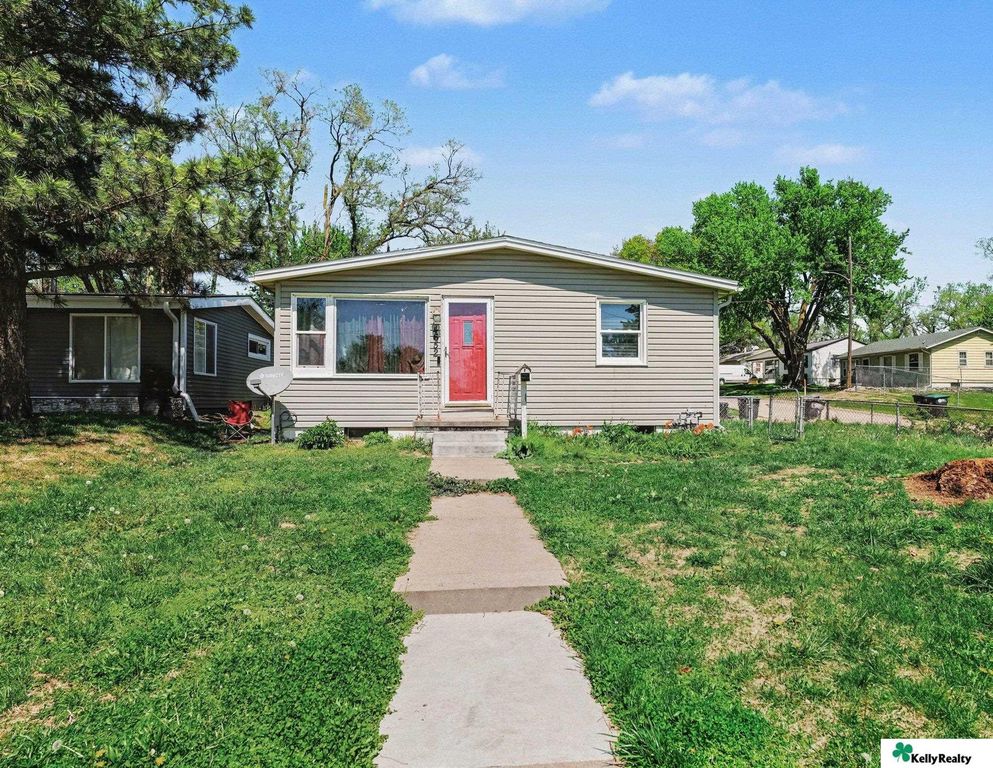 4652 Redick Avenue, Omaha, NE 68152