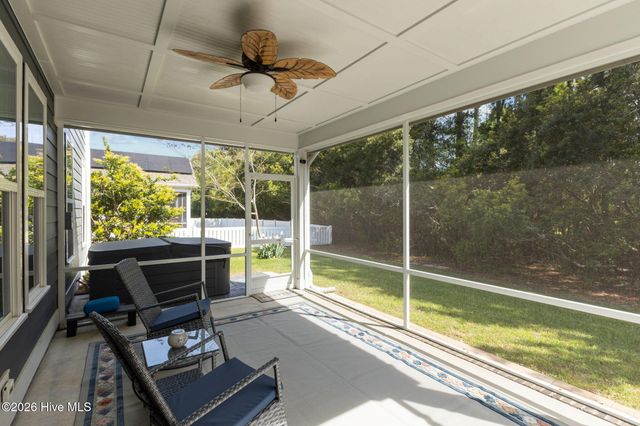 223 Taylorwood Drive, Beaufort, NC 28516