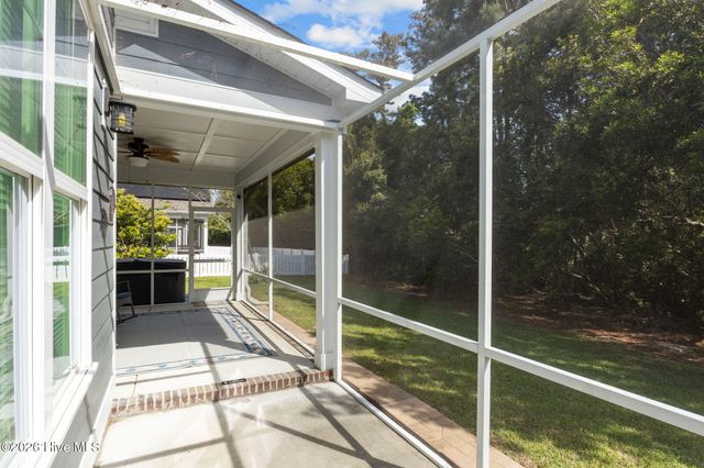 223 Taylorwood Drive, Beaufort, NC 28516