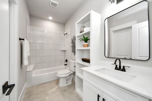 1102 Mansfield Street C, Houston, TX 77091