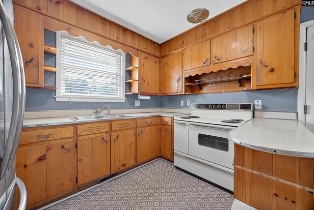 1127 Deerwood Street, Columbia, SC 29205