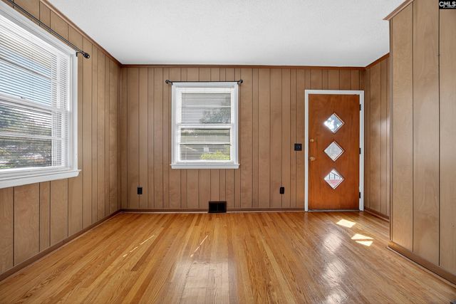 1127 Deerwood Street, Columbia, SC 29205