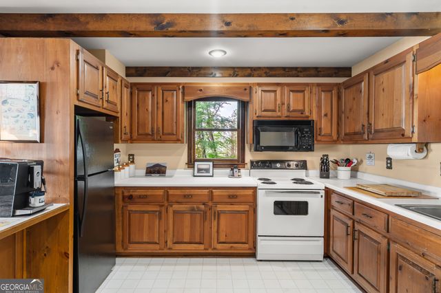 614 Charmont Drive, Tiger, GA 30576