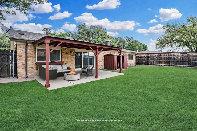 2126 Versailles Drive, Carrollton, TX 75007