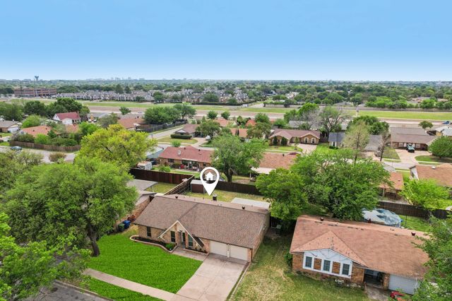2126 Versailles Drive, Carrollton, TX 75007