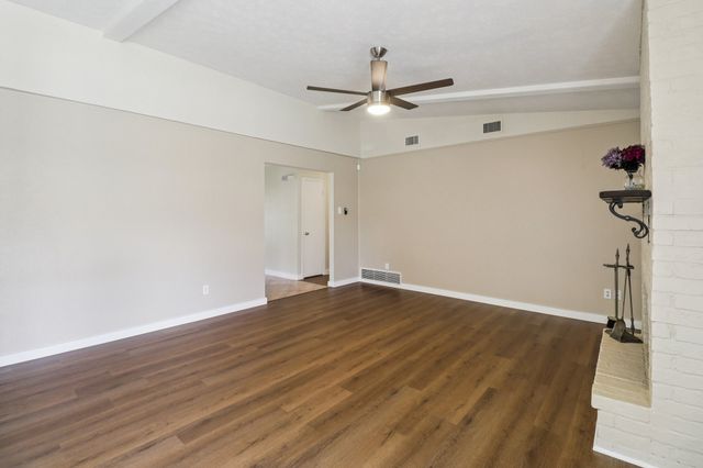 2126 Versailles Drive, Carrollton, TX 75007