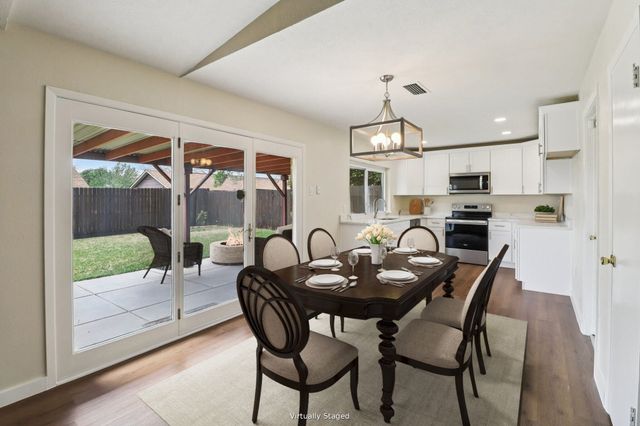 2126 Versailles Drive, Carrollton, TX 75007