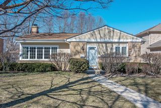 2322 Birchwood Avenue, Wilmette, IL 60091