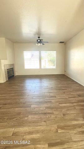 7504 W Cosmic Sky Drive, Tucson, AZ 85743