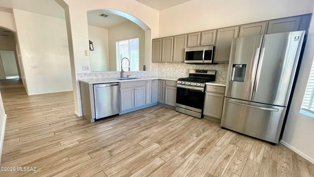 7504 W Cosmic Sky Drive, Tucson, AZ 85743