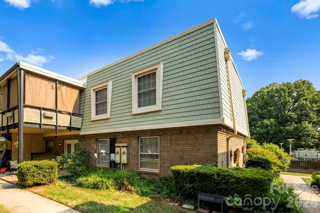 2630 Park Road F, Charlotte, NC 28209