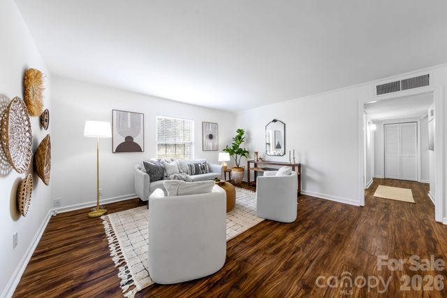 2630 Park Road F, Charlotte, NC 28209
