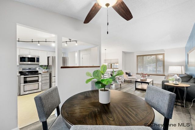 1101 LONG VALLEY RD, Cheyenne, WY 82001